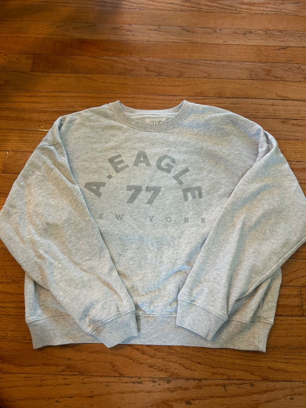 American Eagle - Crewneck Signature Sweatshirt - Women's Medium in Gray